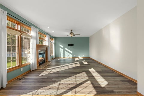 Tiny photo for 918 Elm Street, Sugar Grove, IL 60554 (MLS # 12766091)