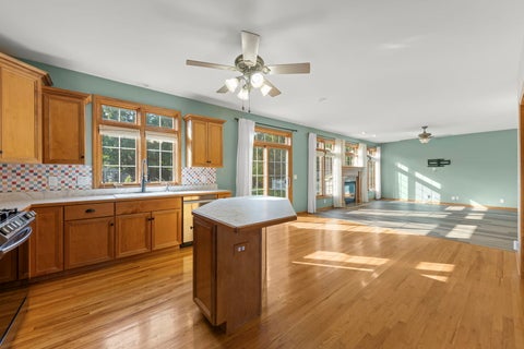 Tiny photo for 918 Elm Street, Sugar Grove, IL 60554 (MLS # 12766091)