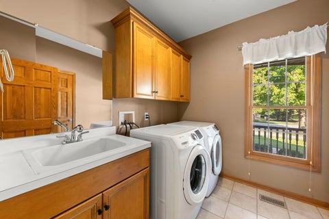 Tiny photo for 918 Elm Street, Sugar Grove, IL 60554 (MLS # 12766091)