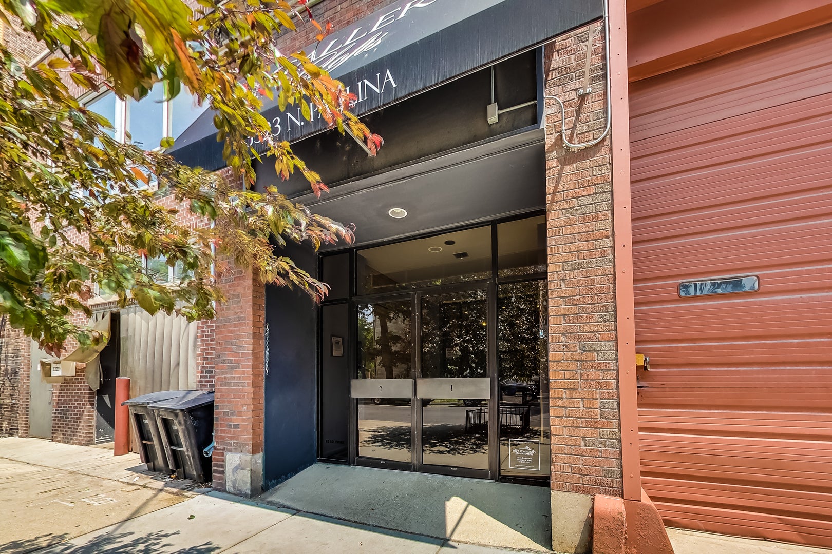 3323 N PAULINA Street 4E