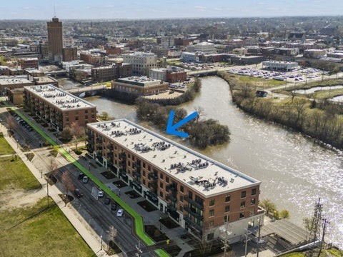 Photo of 160 S River Street #305, Aurora, IL 60506 (MLS # 12715529)