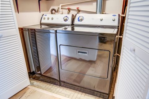 Tiny photo for 13240 W Circle Drive Parkway #304, Crestwood, IL 60418 (MLS # 12607746)