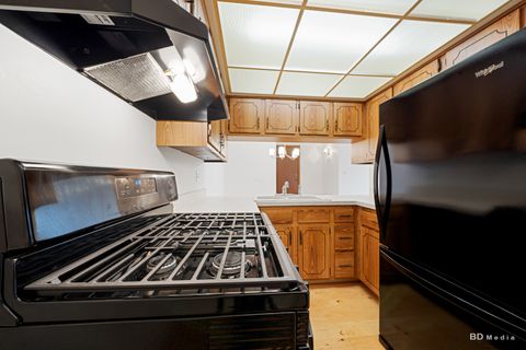 Tiny photo for 13240 W Circle Drive Parkway #304, Crestwood, IL 60418 (MLS # 12607746)