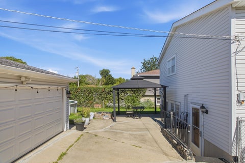 Tiny photo for 526 N Edgewood Avenue, Lombard, IL 60148 (MLS # 12761495)