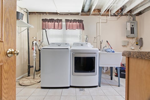 Tiny photo for 526 N Edgewood Avenue, Lombard, IL 60148 (MLS # 12761495)