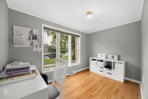 Tiny photo for Franklin Park, IL 60131 (MLS # 12487713)