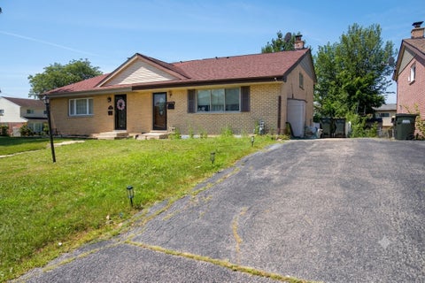 Tiny photo for 9406 N Oak Avenue, Des Plaines, IL 60016 (MLS # 12754256)