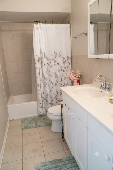 Tiny photo for 9406 N Oak Avenue, Des Plaines, IL 60016 (MLS # 12754256)
