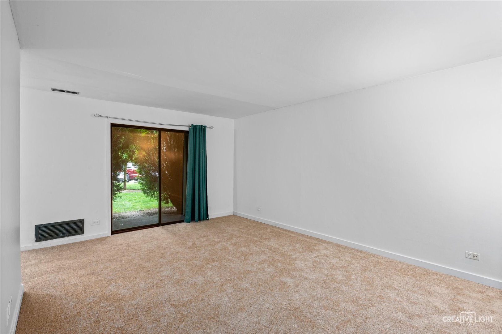 2151 COUNTRY CLUB Drive 6