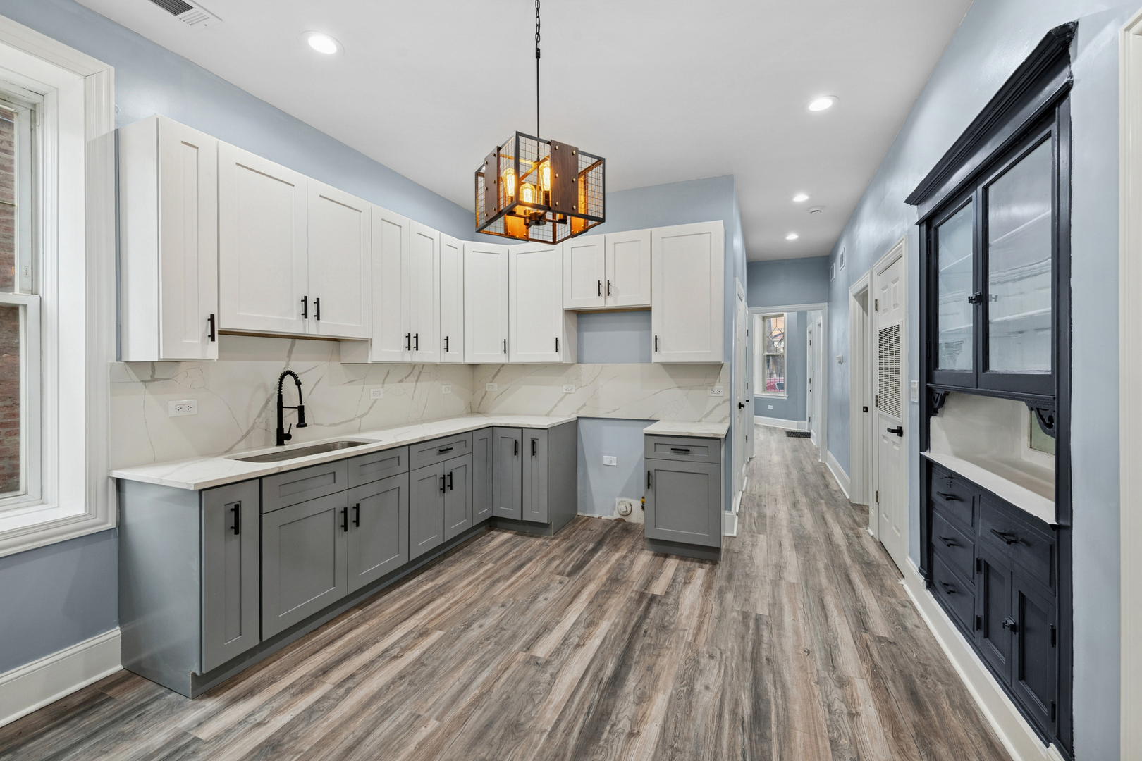 2433 S Harding Avenue