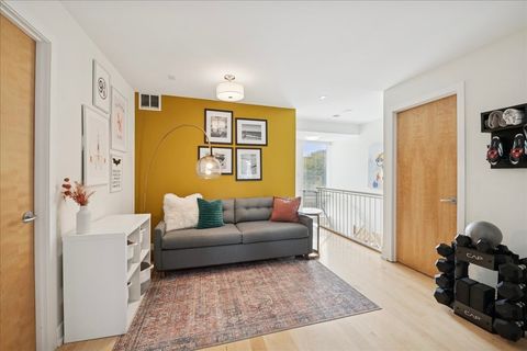 Tiny photo for 1915 N Damen Avenue #A, Chicago, IL 60647 (MLS # 12498051)