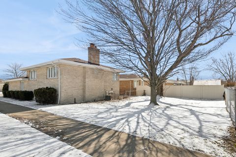 Tiny photo for 4738 N Potawatomie Avenue, Chicago, IL 60656 (MLS # 12611175)