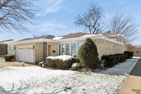 Tiny photo for 4738 N Potawatomie Avenue, Chicago, IL 60656 (MLS # 12611175)