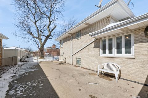 Tiny photo for 4738 N Potawatomie Avenue, Chicago, IL 60656 (MLS # 12611175)