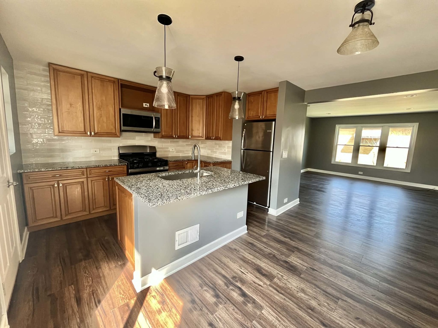 746 Walnut Street 2E