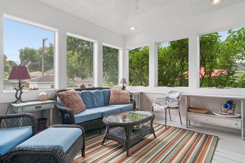 Tiny photo for 343 Franklin Avenue, River Forest, IL 60305 (MLS # 12675289)