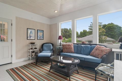 Tiny photo for 343 Franklin Avenue, River Forest, IL 60305 (MLS # 12675289)
