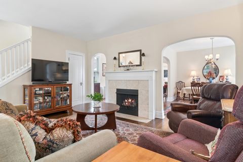 Tiny photo for 343 Franklin Avenue, River Forest, IL 60305 (MLS # 12675289)