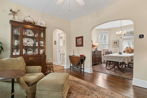 Tiny photo for 343 Franklin Avenue, River Forest, IL 60305 (MLS # 12675289)