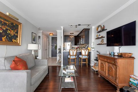 Tiny photo for 5455 N SHERIDAN Road #3105, Chicago, IL 60640 (MLS # 12581799)