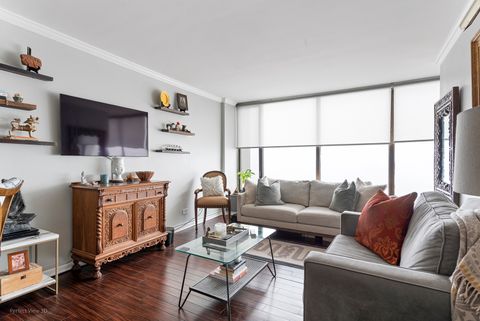 Tiny photo for 5455 N SHERIDAN Road #3105, Chicago, IL 60640 (MLS # 12581799)