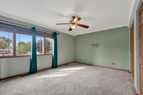 Tiny photo for 823 N Harrow Court, Addison, IL 60101 (MLS # 12499115)