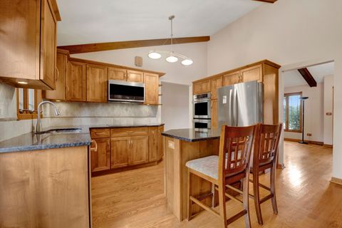 Tiny photo for 823 N Harrow Court, Addison, IL 60101 (MLS # 12499115)