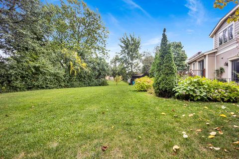 Tiny photo for 823 N Harrow Court, Addison, IL 60101 (MLS # 12499115)