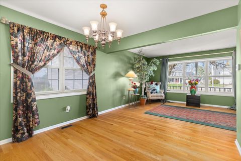 Tiny photo for 122 Cinderford Court, Oswego, IL 60543 (MLS # 12599844)