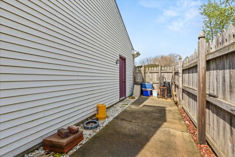Tiny photo for 122 Cinderford Court, Oswego, IL 60543 (MLS # 12599844)