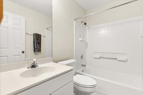 Tiny photo for 122 Cinderford Court, Oswego, IL 60543 (MLS # 12599844)