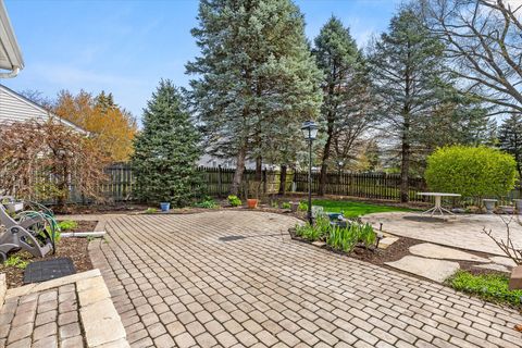 Tiny photo for 122 Cinderford Court, Oswego, IL 60543 (MLS # 12599844)