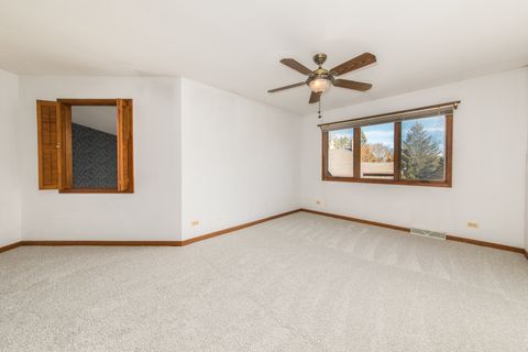 Tiny photo for 1711 Pebble Beach Court, Hoffman Estates, IL 60169 (MLS # 12494671)