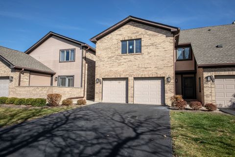Photo of 1711 Pebble Beach Court, Hoffman Estates, IL 60169 (MLS # 12494671)