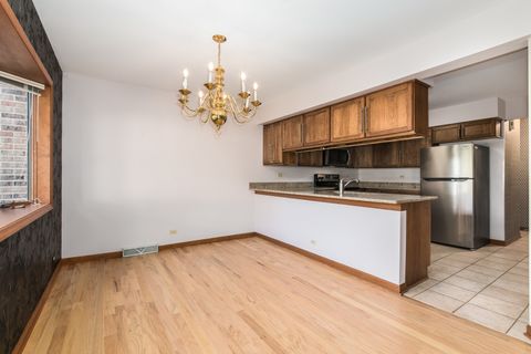 Tiny photo for 1711 Pebble Beach Court, Hoffman Estates, IL 60169 (MLS # 12494671)