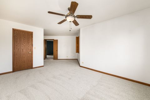 Tiny photo for 1711 Pebble Beach Court, Hoffman Estates, IL 60169 (MLS # 12494671)