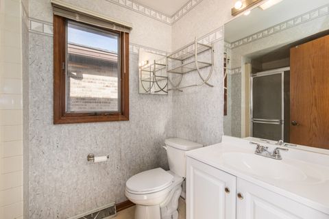 Tiny photo for 1711 Pebble Beach Court, Hoffman Estates, IL 60169 (MLS # 12494671)