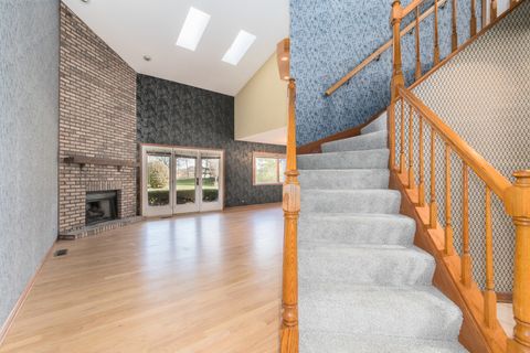 Tiny photo for 1711 Pebble Beach Court, Hoffman Estates, IL 60169 (MLS # 12494671)