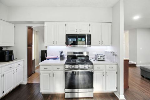 Tiny photo for 227 Lexington Drive, Bolingbrook, IL 60440 (MLS # 12464078)