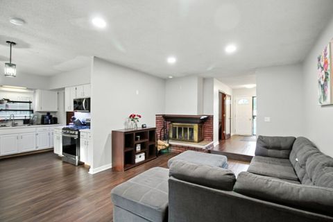 Tiny photo for 227 Lexington Drive, Bolingbrook, IL 60440 (MLS # 12464078)
