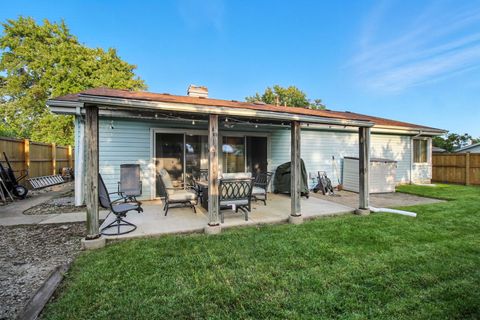 Tiny photo for 227 Lexington Drive, Bolingbrook, IL 60440 (MLS # 12464078)