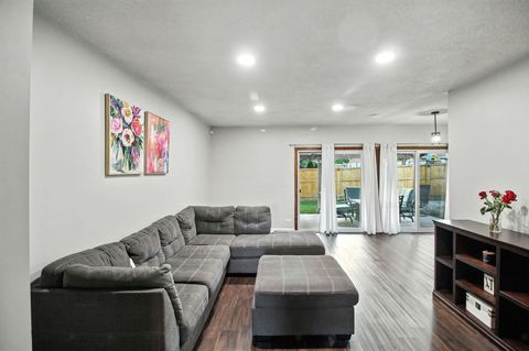 Tiny photo for 227 Lexington Drive, Bolingbrook, IL 60440 (MLS # 12464078)