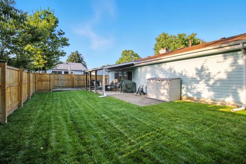 Tiny photo for 227 Lexington Drive, Bolingbrook, IL 60440 (MLS # 12464078)