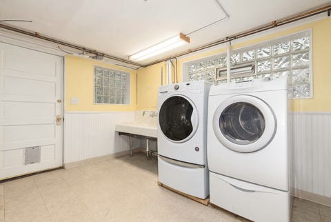 Tiny photo for 1605 S Fairview Avenue, Park Ridge, IL 60068 (MLS # 12664188)