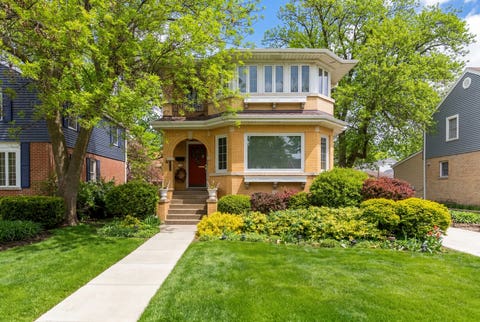 Photo of 1605 S Fairview Avenue, Park Ridge, IL 60068 (MLS # 12664188)