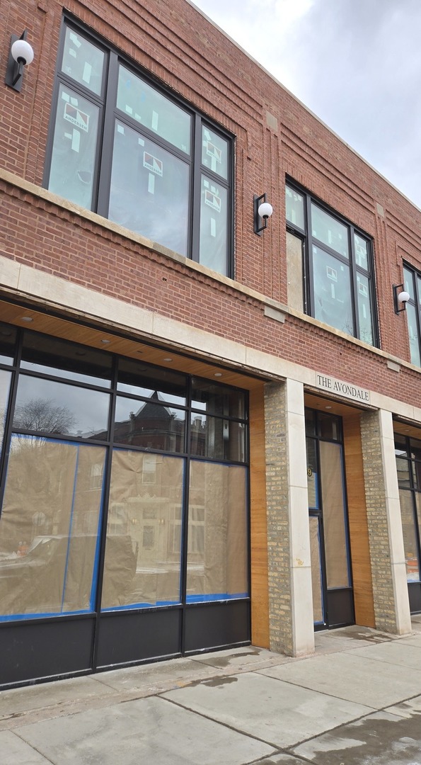 2909 N Milwaukee Avenue 1A