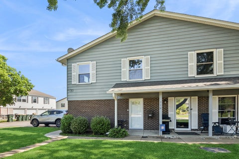 Photo of 770 Pahl Road #770, Elk Grove Village, IL 60007 (MLS # 12679617)
