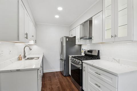 Tiny photo for 770 Pahl Road #770, Elk Grove Village, IL 60007 (MLS # 12679617)