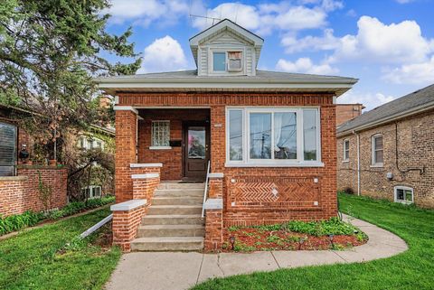 Photo of 7124 W Belden Avenue, Chicago, IL 60707 (MLS # 12619157)