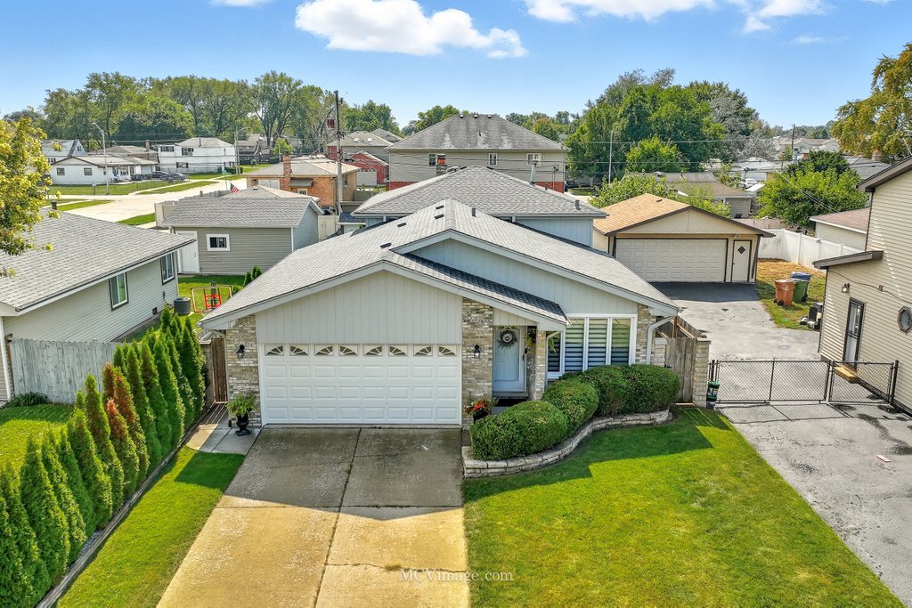 5905 W 89th Street